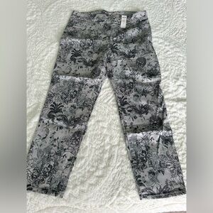 New w/ tags! Chicos denim pull on ankle jeggings! Size 12 (Chicos size 2)